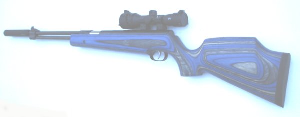 Weihrauch HW77 mit Zielfernrohr und Schichtholzschaft