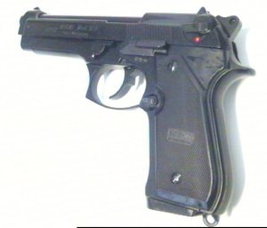 Beretta 92 Nachbau als Gaspistole